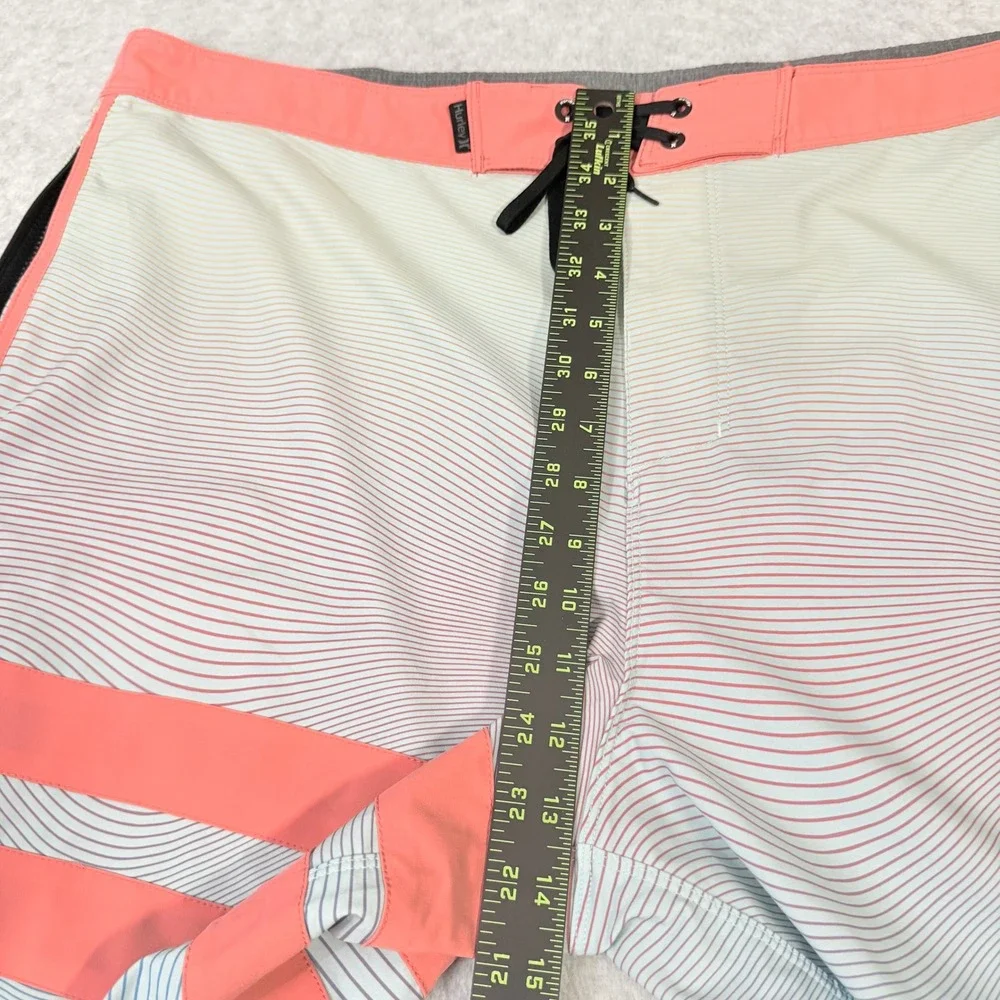 Hurley Phantom Mens Board Shorts Size 40 Coral Blue Wavy Stripe Swim Trunks